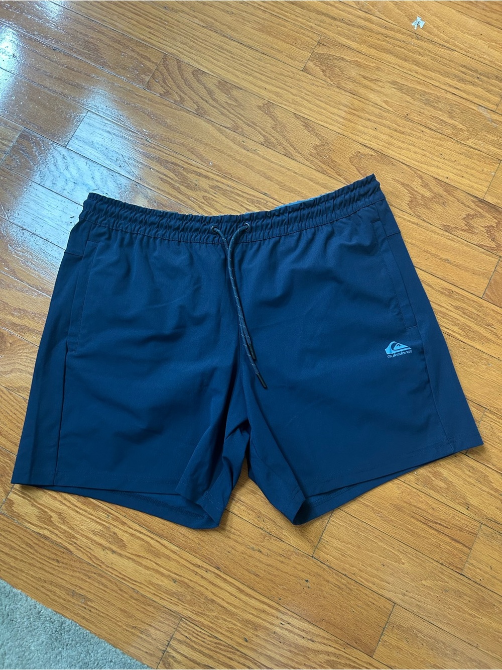 NWT Quiksilver men’s 7” inseam regular fit athletic shorts